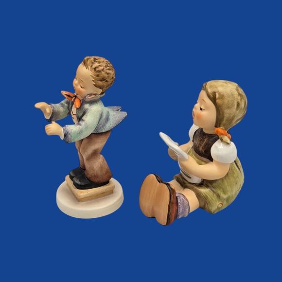 Hummel Figurines TMK-6 Boy Band Leader Hum 129 4/0 Girl Singing Music Sheet #389 - Picture 6 of 13